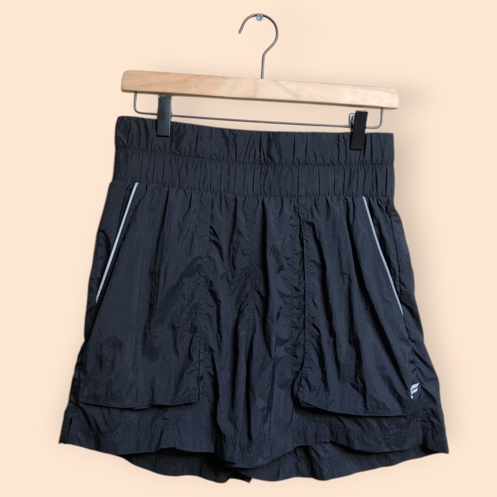 Fabletics Ultra High Waisted Piped Nylon Athletic Shorts Black Women’s Medium